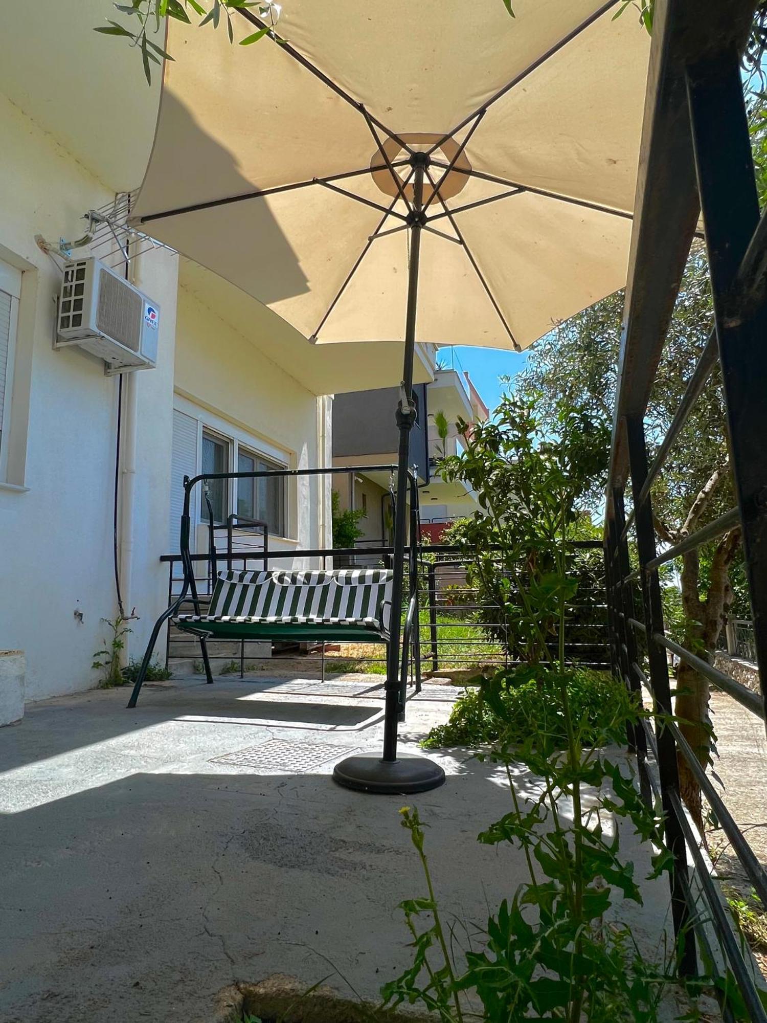 Kalamitsa Apartment By The Beach Kavala Eksteriør billede